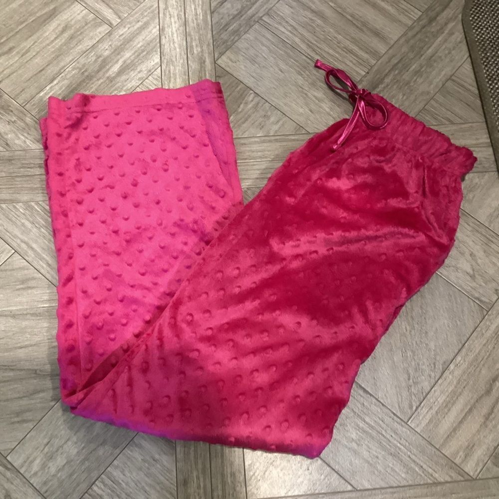 NWOT. Kim Rogers Minky Pinky Pajama Bottoms Women’s Size M